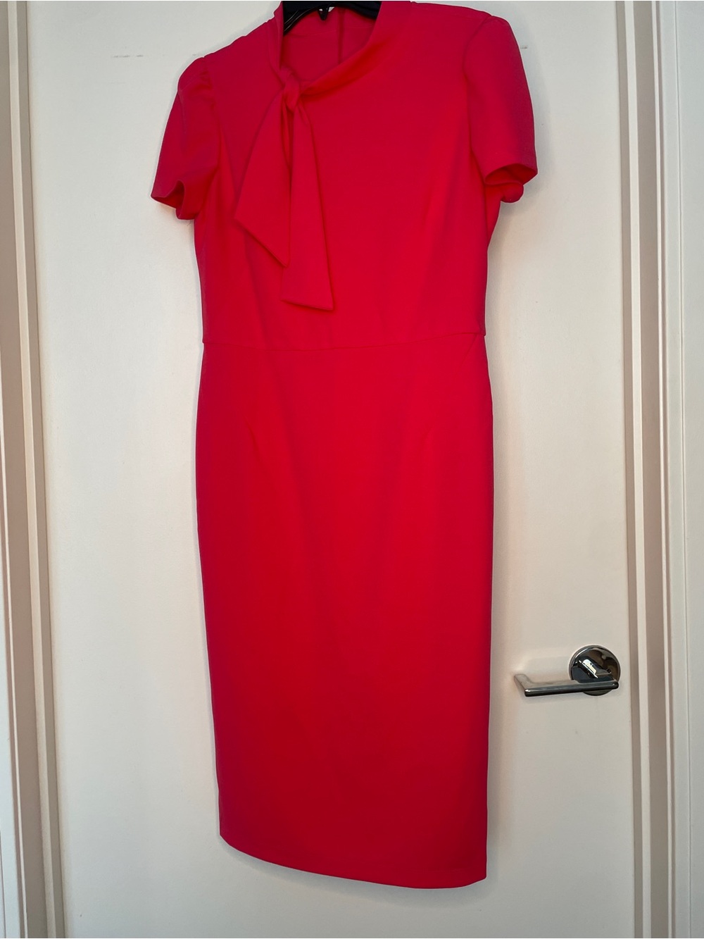 Women's Fuschia Tie-Neck Midi Dress - Sleek Professional Sheath
